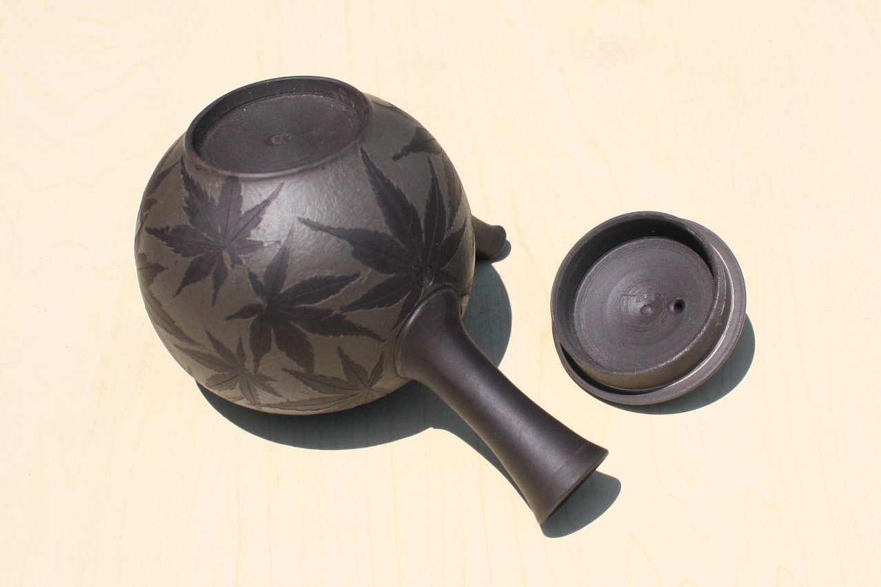 備前焼？足高茶壺？口と焼、足にモダンを感じて下さい 備前焼 四耳壺【A】 | 岡山県備前市 | ふるさと納税サイト「さと