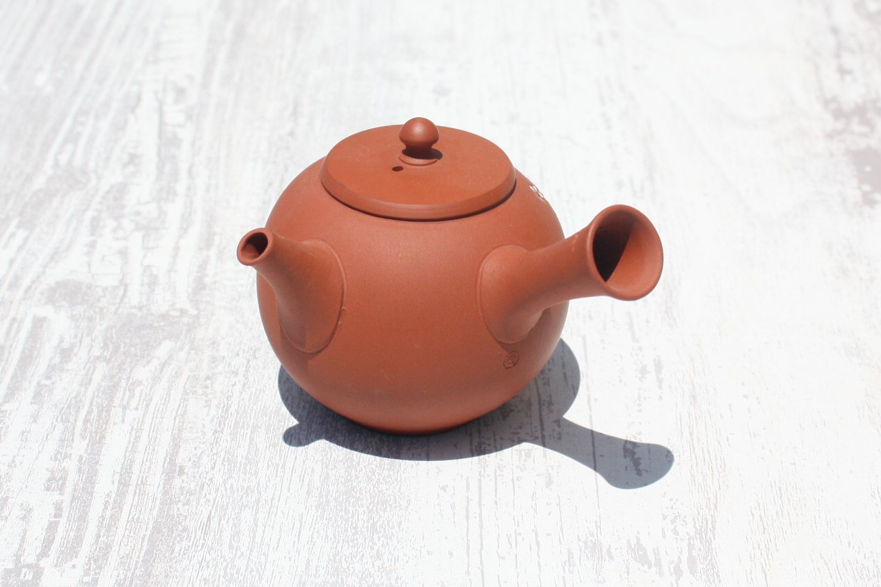 都築青峰 朱泥桜と蝶透かし急須 ささめ茶こし seihou018 - 常滑