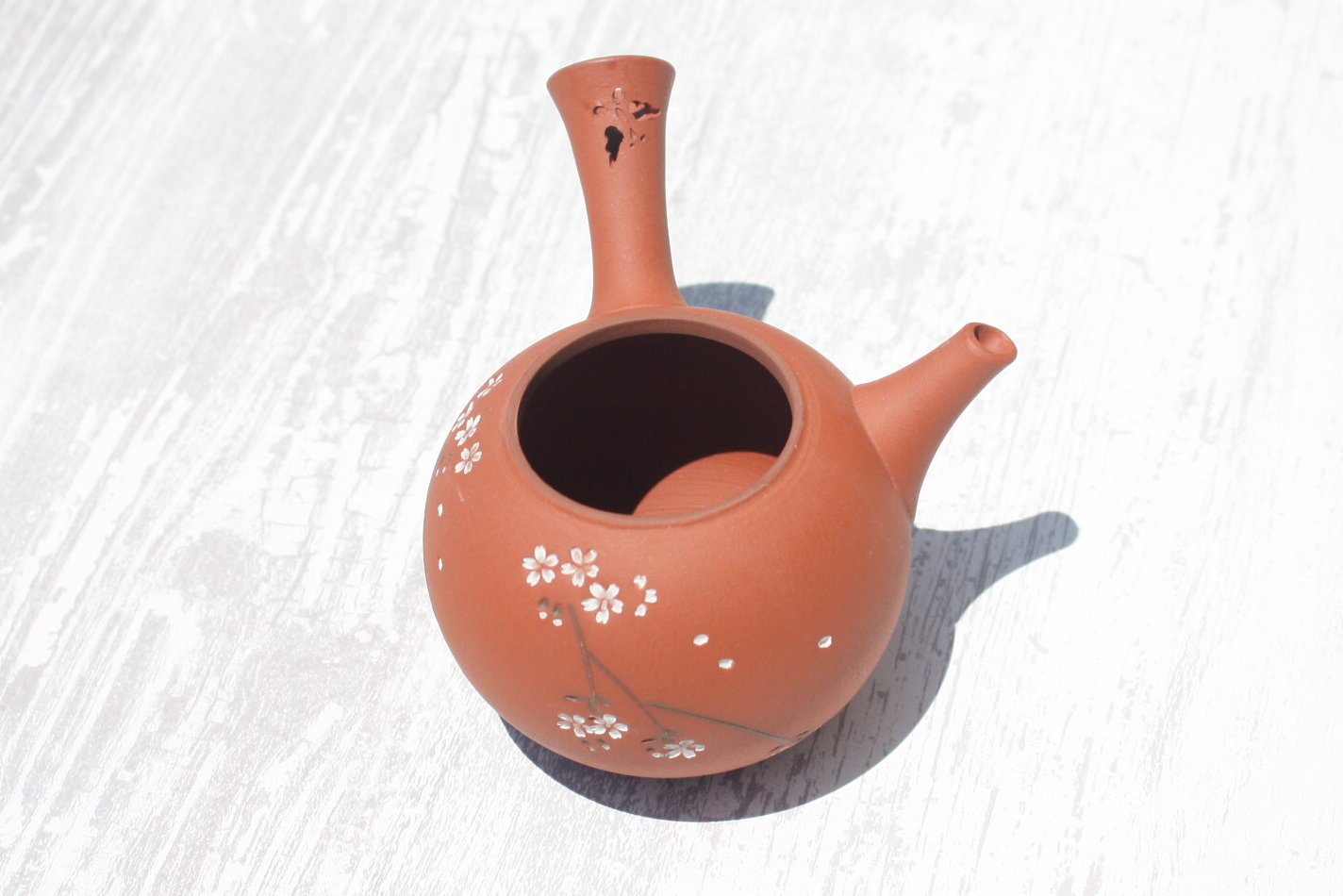 都築青峰 朱泥桜と蝶透かし急須 ささめ茶こし seihou018 - 常滑